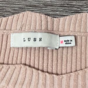 A very comfy sweater, perfect for fall & winter!